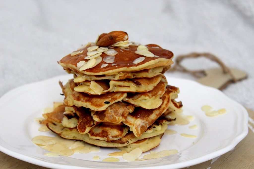 Recette de pancakes protéinés healthy et facile à faire. 