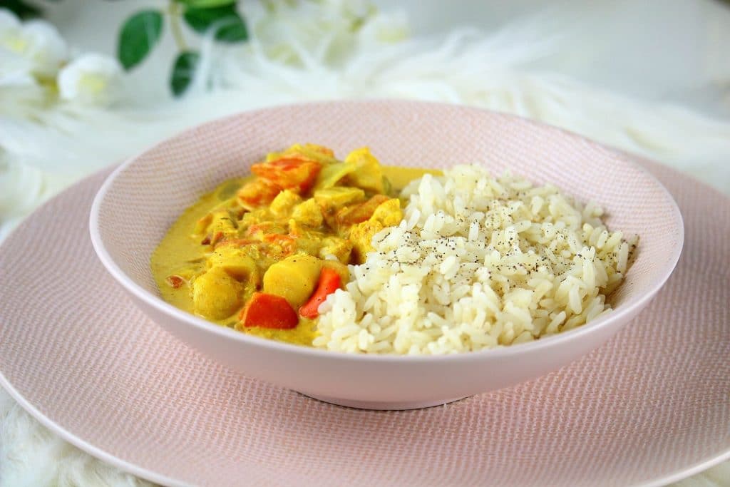Curry de poissons cabillaud et Saint-Jacques. Une recette parfaite pour une soirée en amoureux. 