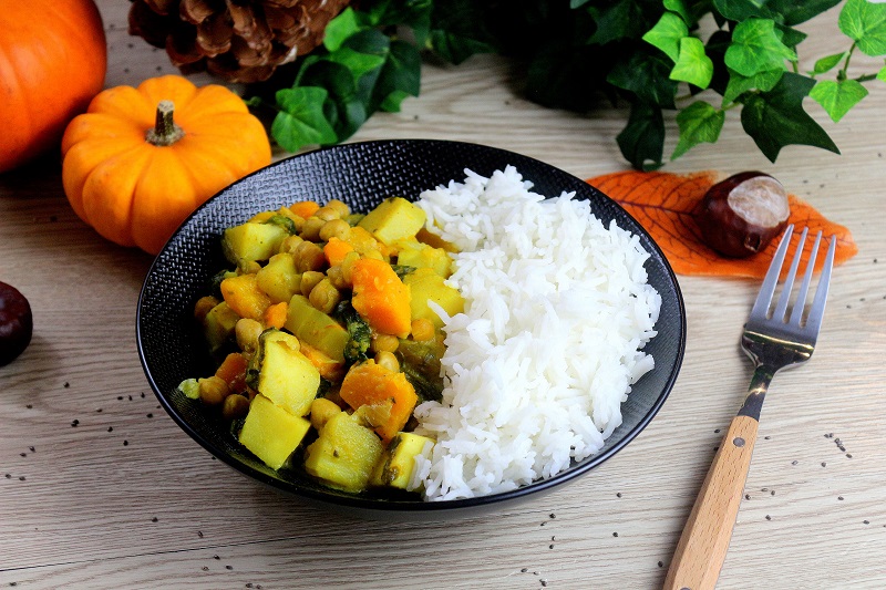 Curry végétarien aux légumes d'automne. Une recette facile et saine. 