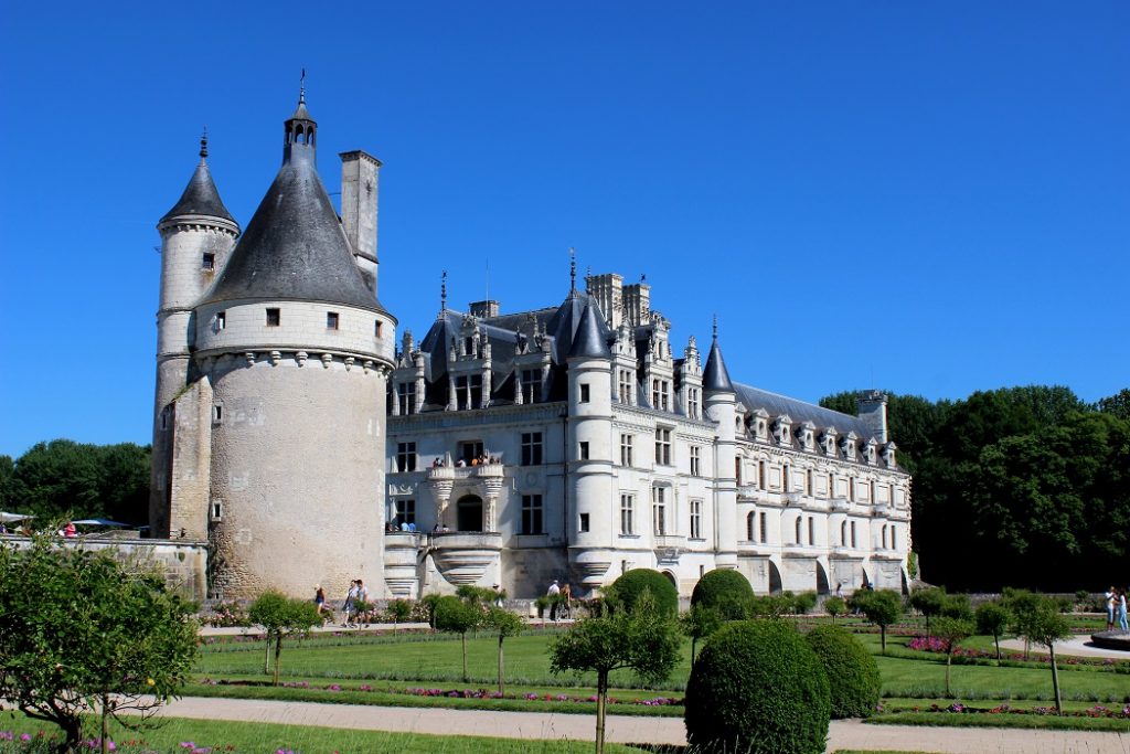 Le superbe château de Chenonceau et ses jardins. 