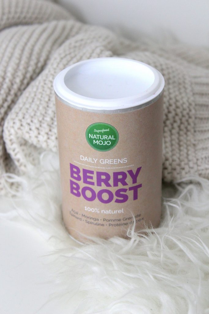 Berry boost de chez Natural Mojo. Un mélange naturel de 7 super-aliments pour apporter le plein d'énergie. 