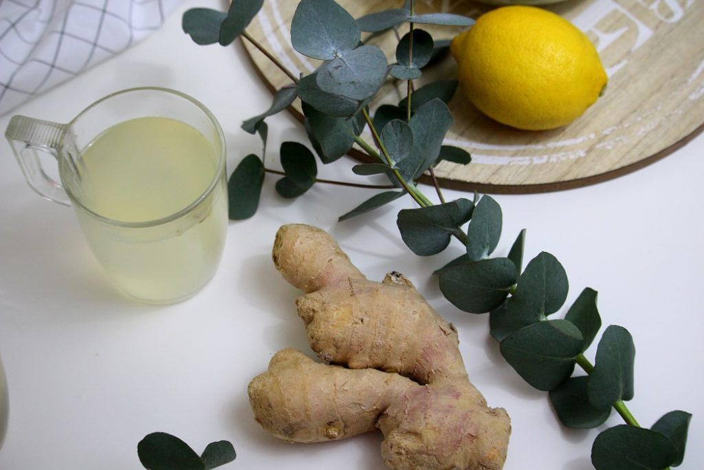 recette infusion gingembre citron menthe pour détoxifier le corps. 