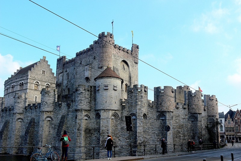 château des comtes de Flandres à Gand en Belgique. Un superbe château fort à découvrir. 